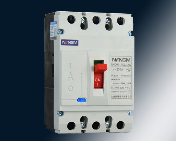 NMCM1系列塑料外殼式斷路器（以下簡(jiǎn)稱(chēng)斷路器），額定絕緣電壓為800V．適用于交流50Hz．額定工作電壓至690V．額定工作電流從10A至1250A的配電網(wǎng)絡(luò)…
